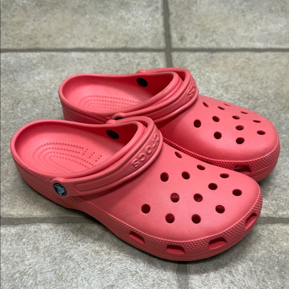 CROCS Women's Bright Coral Clogs